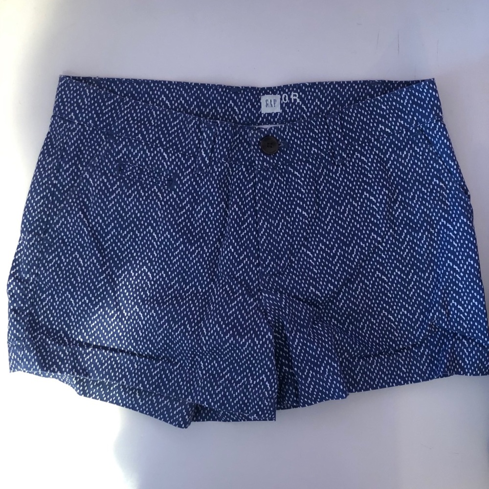 Gap Chino Shorts Blue and White Patterned